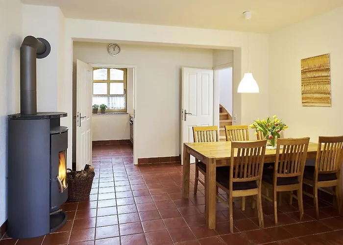 Holunderhaus Nyaraló *